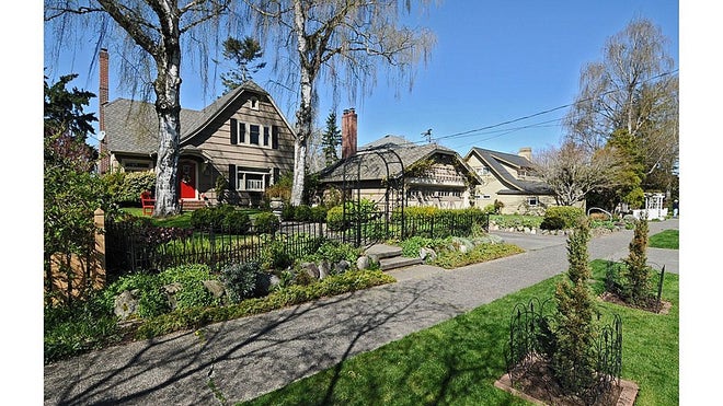 Zillow_Parking strip trees.jpg